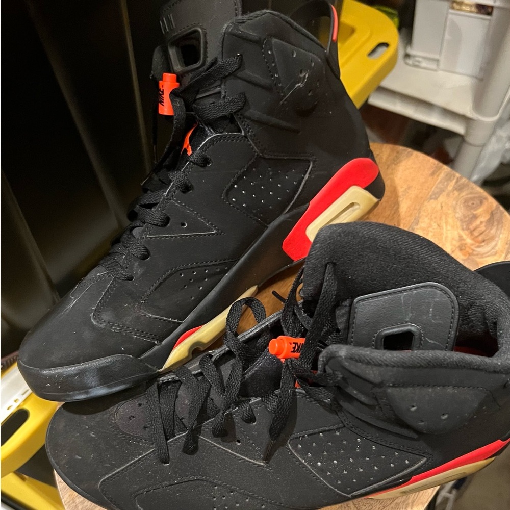 Jordan 6 Retro Mid Infrared
